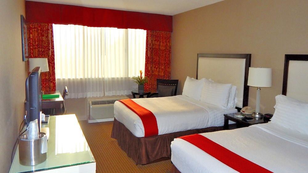 Holiday Inn & Suites Boston Peabody, An Ihg Hotel Extérieur photo