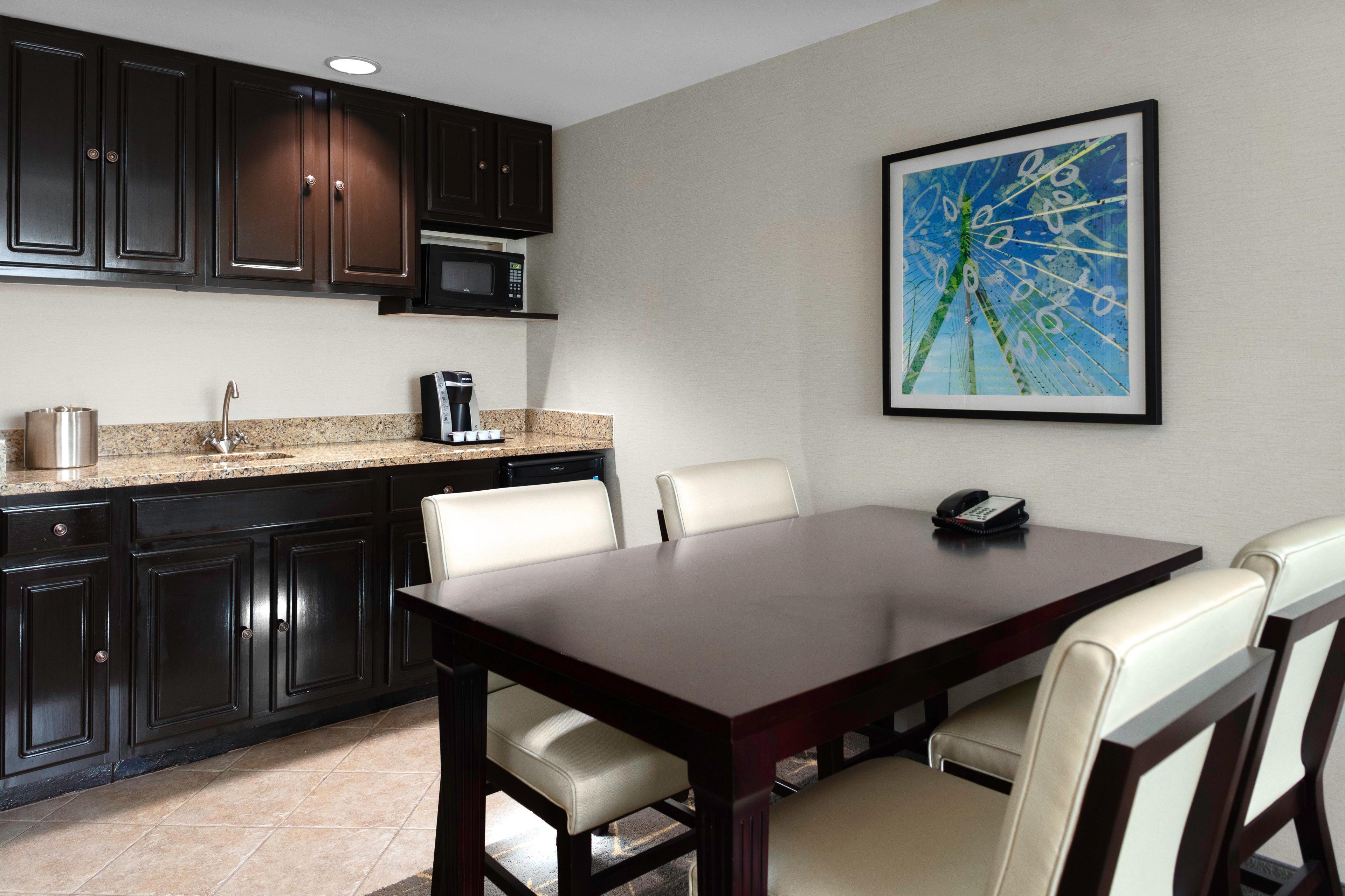 Holiday Inn & Suites Boston Peabody, An Ihg Hotel Extérieur photo