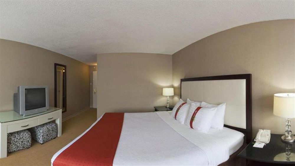 Holiday Inn & Suites Boston Peabody, An Ihg Hotel Extérieur photo